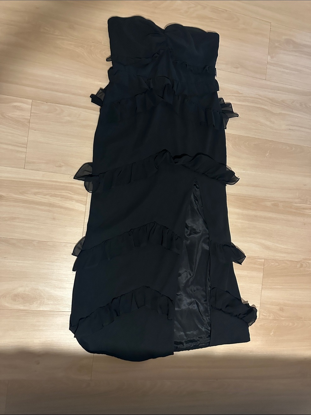 PrettyLittleThing Black Strapless Ruffle Midi Dress
